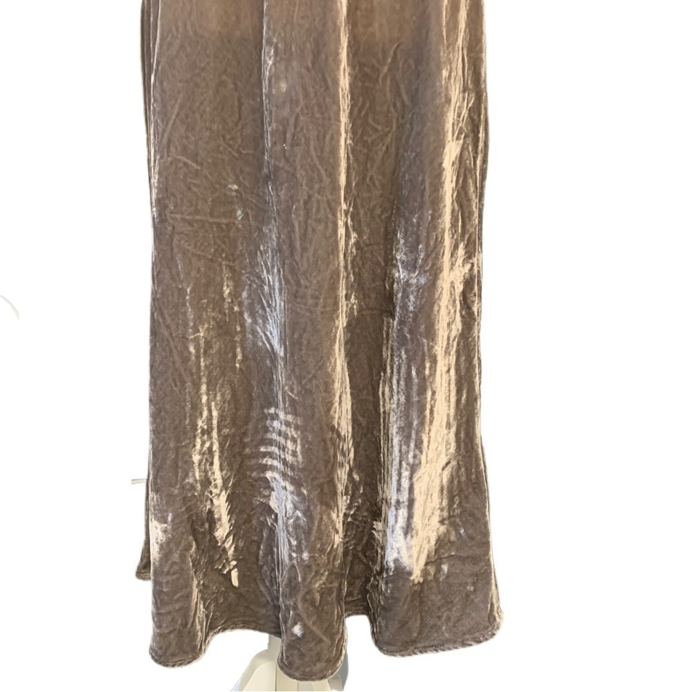 Banana Republic NWT Velvet Slip Skirt & Cowl Cami in Brown XS… - Picture 7 of 12